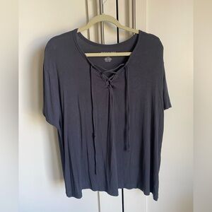 American Eagle Outfitters Gray Tie Front V-Neck T-Shirt